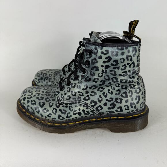 Dr. Martens 101 Boots Women's 7 Leather Leopard Cheetah Print Lace-Up Round Toe - Picture 5 of 9